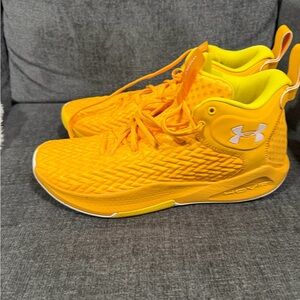 Under Armour  Men’s 12.5  HOVR Havoc 4 Clone - Taxi/White Yellow 3025996-700